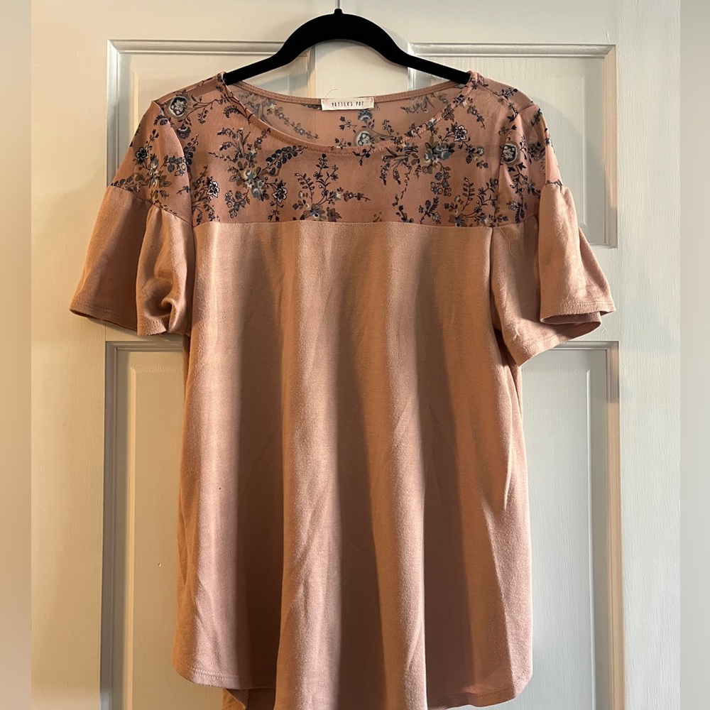 SRING corporate Women’s Large floral blouse